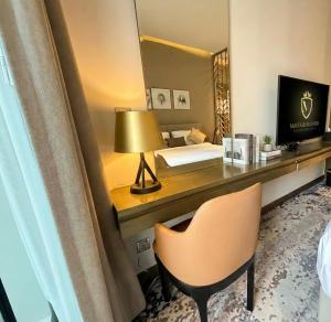 Studio with Pool & Canal Views - Near Dubai Mall - Downtown