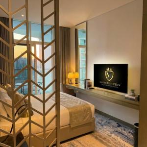 Studio with Pool & Canal Views - Near Dubai Mall - Downtown