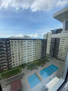 1215 T4 Atria Iloilo 3 pax Comfy Central Free Pool Access