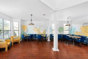 Grand 6BR 3BA Pool Escape Round Rock