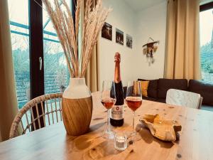 Holiday home, sea, jacuzzi, for 3 people