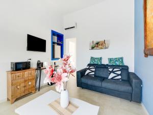 With private terrace, 50m from the sea
