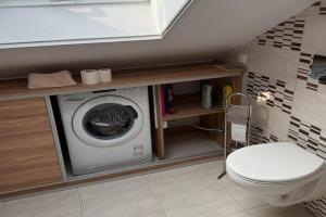 Holiday home, 4 bedrooms, private garden