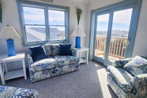 AVLE770 Pelican Paradise 770