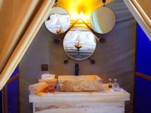 merzouga best luxury camp