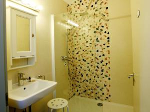 Group Villa with Pool & Sauna