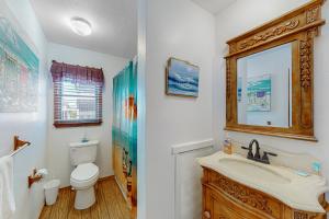 Oceanfront, Dog-Friendly House wFree WiFi, Shared Pool, and Ocean Views