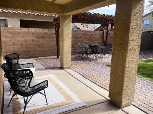 Family Home: Game Room + Yard Near Spring Training