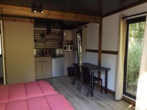 Mobile Home Confort 2 Pers avec Terrasse - API-1-52-1955