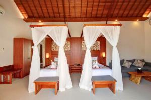 Deanda Elegant 4 BR Private Pool Villa