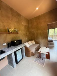 The Petra Boutique Studios