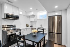 Newly Renovated 2BR Basement Suite, Private Entry