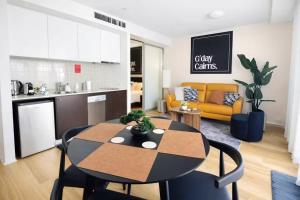 Harbourfront Haven, Ocean Views, Pool & Spa
