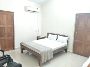 Rich nest apartments colva