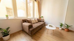 Cozy Heart Old Quarter