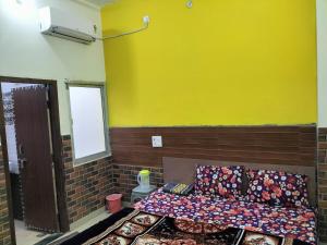 Shri Radha ji Guest House