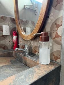 F- Cómodo depa cerca del Consulado Americano