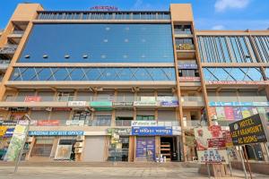 Hotel Lee Paramount