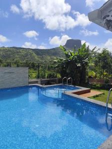 Mount Vista 3BHK