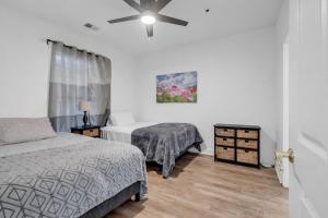 Myrtlewood Villas Condo, Pools & Golf Nearby