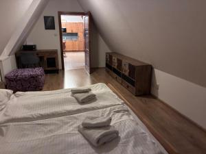Aura LOFT