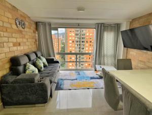 2BR Apartment with Skyline View - El Tesoro, El Poblado