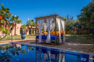 Villa Juzyan Piscine-Jacuzzi-Pataugeoire-Pétanque