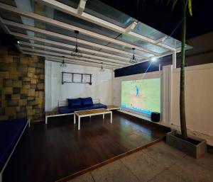 18 Ivory Crest 4 BHK Villa with Projector