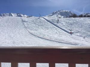 Front de neige PLAGNE VILLAGES Duplex 6 pers 2 ch ski aux pieds exposé SUD 2050 m