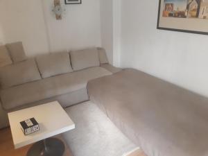 Studio Poseidonos Avenue