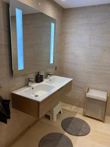 My Cosy Place Luxury 2BR Apartment CasaFinanceCity