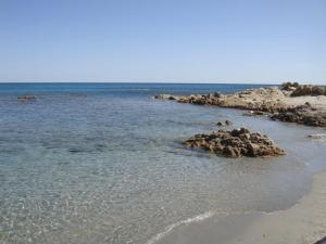 Cosy house a walk to the beach!