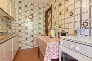 Cosy house a walk to the beach!