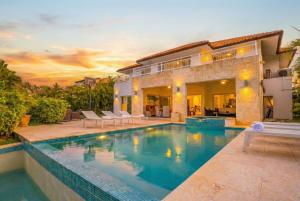 Buganvilla 252 Cocotal Villa - 4BR, Private Pool, Jacuzzi, Golf View