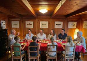 Ca da Viola, ampio chalet con sauna per gruppi fino a 11 persone