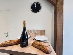 1 Vasnier F1 avec terrasse proche caves et science po