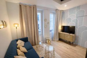 2 pieces cosy metro saint michel - Paris 6 -4p