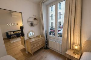 2 pieces cosy metro saint michel - Paris 6 -4p