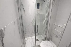 2 pieces cosy metro saint michel - Paris 6 -4p