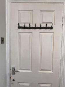 Huge Modern Room to Stay in Salford Samson Plab