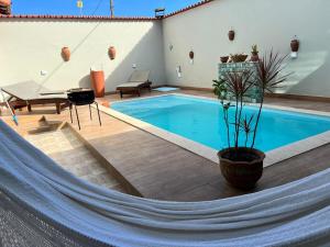 Casa de praia com piscina 30 metros da praia