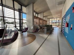 Studio Espaçoso no Batel | Condominio Completo