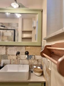 Private Villa for 12 Peaceful Karst Escape