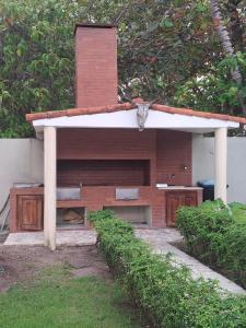 Acceso Exclusivo A Club De Playa Totalmente Gratis, Areas Sociales Con BBQ, Piscina, Jacuzzi, Gazebos, Baños, Ducha Exterior, Wifi, Netflix Y Al Lado De Minimarkets, Restaurantes, Bares, Tiendas, Campos De Golf, Hoteles, Bancos Comerciales, Etc