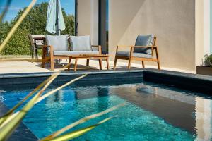 Secluded Pool Villa near Castle