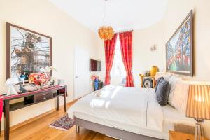 Private Garden 3-Bed in Cannes