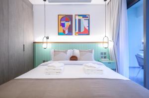 Elite LUX Holiday Homes - Elegant 2BR Suite in Business Bay, Dubai