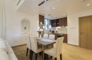 Elite LUX Holiday Homes - 1BHK Beachside Retreat at Port De La Mer, Dubai