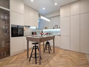 Gdańsk Downtown Apt - 52 m2, Top Location - by Rentujemy