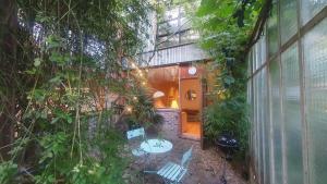 Charmant appartement en rez-de-chaussée avec patio arboré !